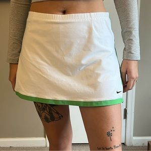 White, Green and Black Nike skirt size XS (0-2)